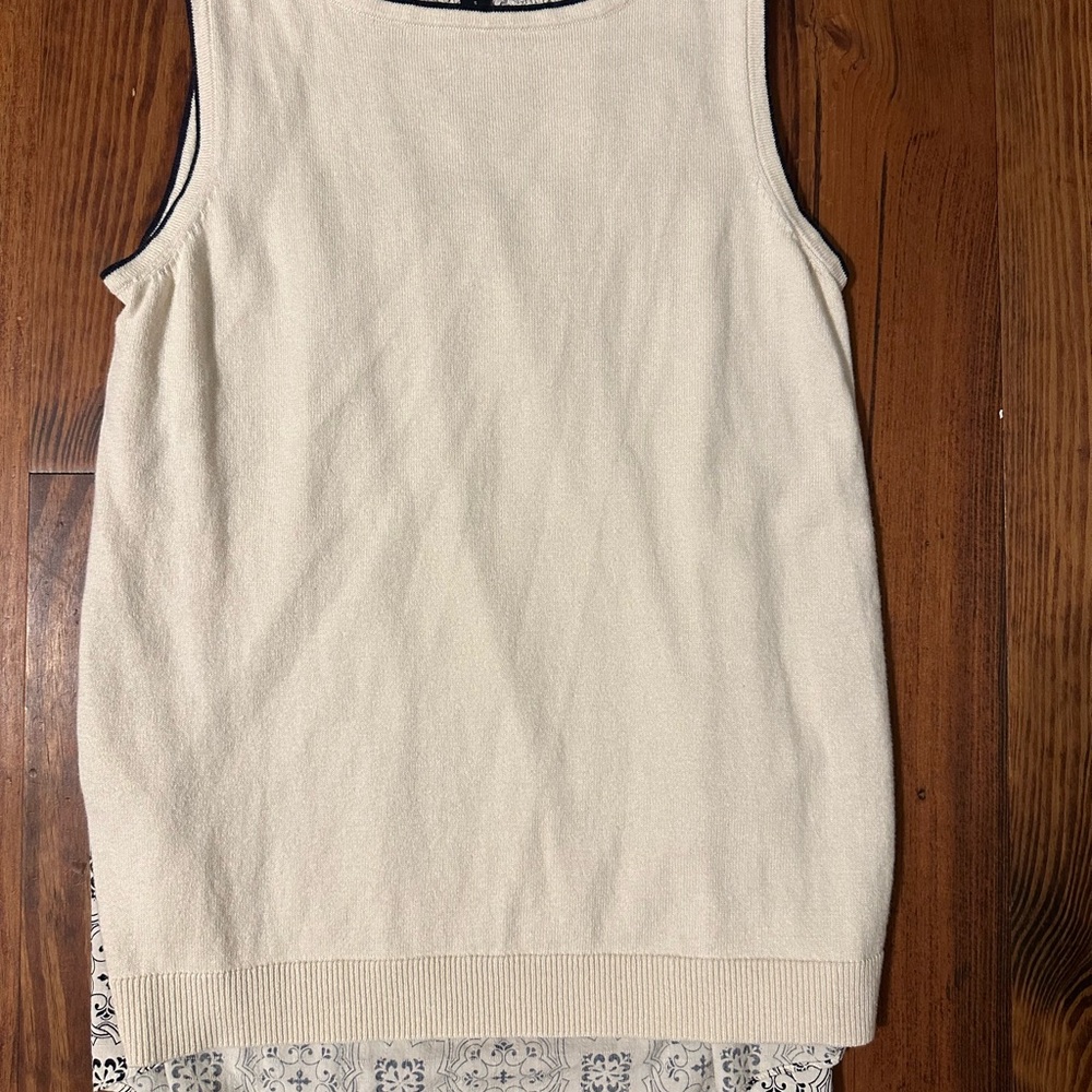 Ann Taylor Cream Sleeveless Tank Top with Lace Trim